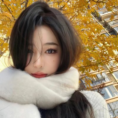 她房间里的云